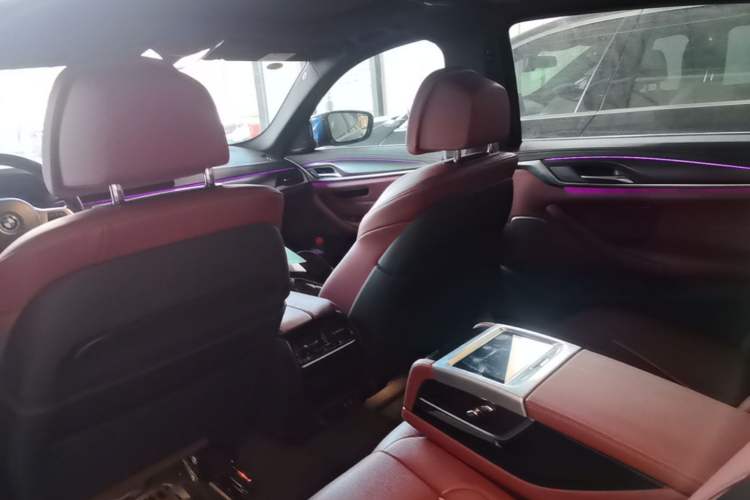 Used BMW 5 Series New Energy 2022 Restyled 535Le Pioneer Edition M Sport Package Headliner