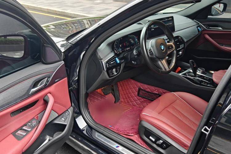 Used BMW 5 Series New Energy 2022 535Le M Sport Package Interior 1