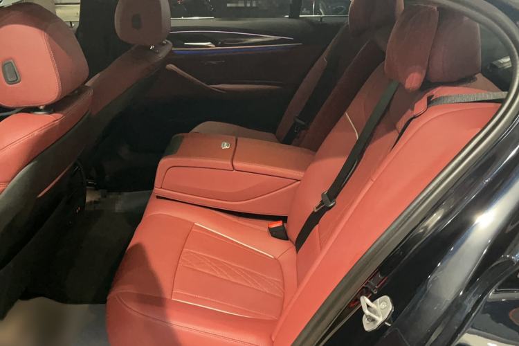 Used BMW 5 Series New Energy 2022 Restyled 535Le M Sport Package Interior 1