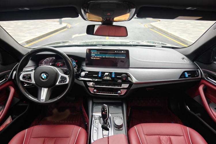 Used BMW 5 Series New Energy 2022 535Le M Sport Package Interior 3