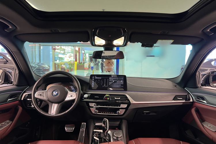 Used BMW 5 Series New Energy 2022 Second Facelift 535Le M Sport Package Interior 3