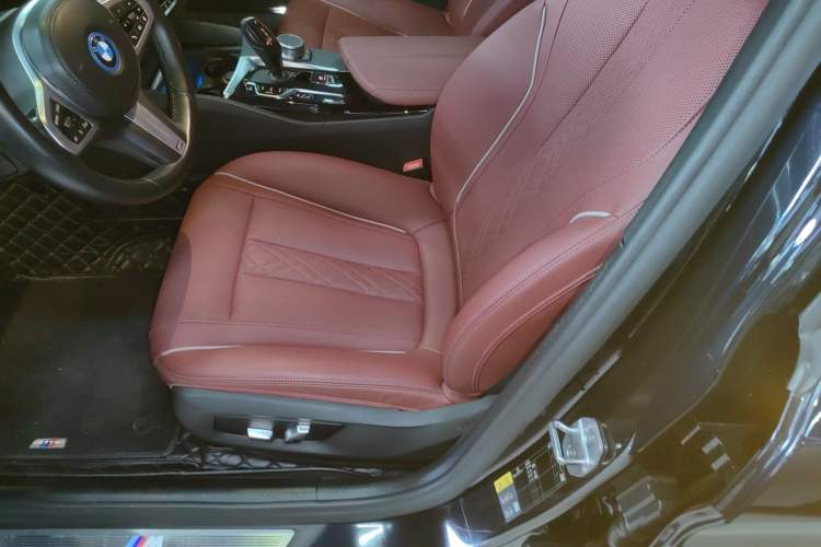 Used BMW 5 Series New Energy 2022 535Le M Sport Package Left Front Seat