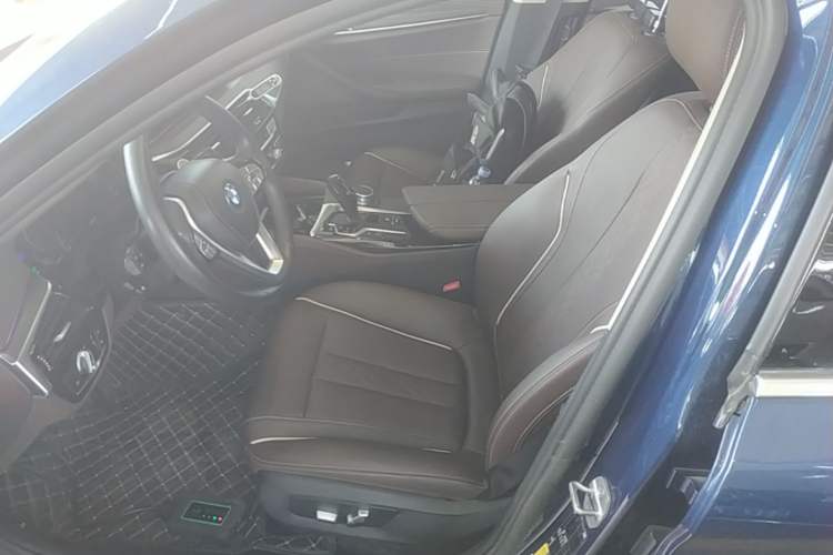 Used BMW 5 Series New Energy 2022 Updated Version 535Le Luxury Package Left Front Seat