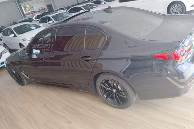 Used BMW 5 Series New Energy 2022 535Le M Sport Package Left Side