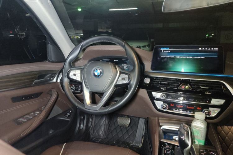 Used BMW 5 Series New Energy 2022 Second Facelift 535Le Luxury Package Steering Wheel
