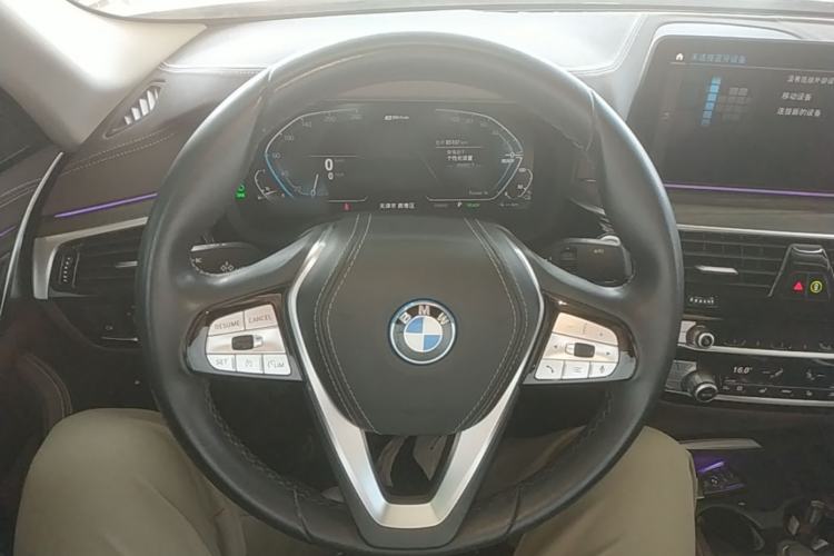 Used BMW 5 Series New Energy 2022 Updated Version 535Le Luxury Package Steering Wheel
