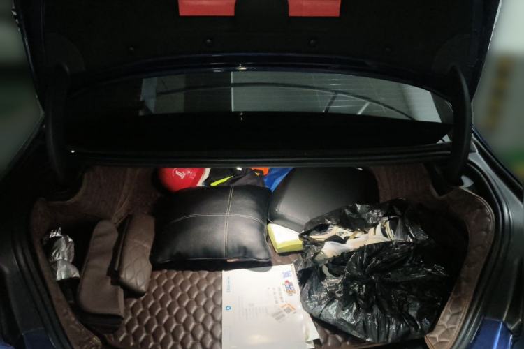 Used BMW 5 Series New Energy 2022 535Le Pioneer Edition M Sport Package Trunk
