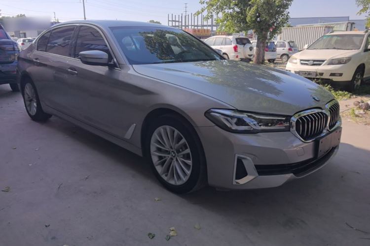 Used BMW 5 Series New Energy 2022 535Le Luxury Package Front Right 45 Deg