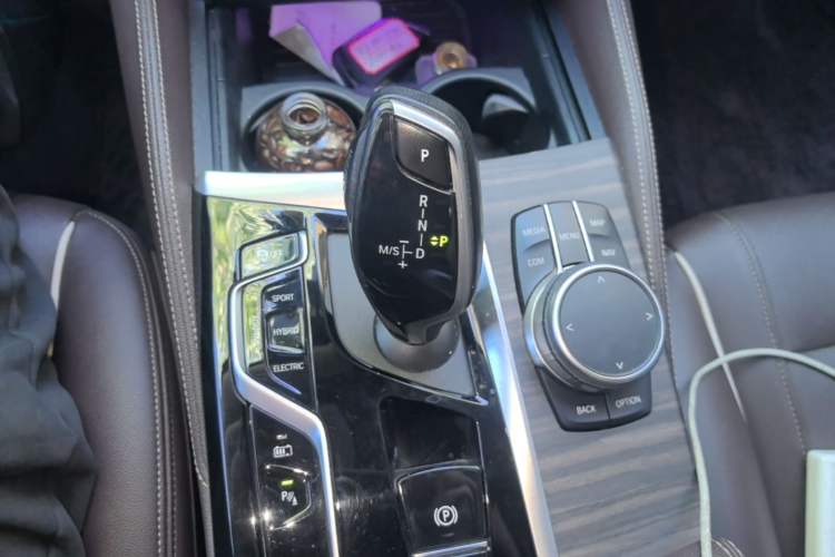 Used BMW 5 Series New Energy 2022 535Le Luxury Package Gear Lever