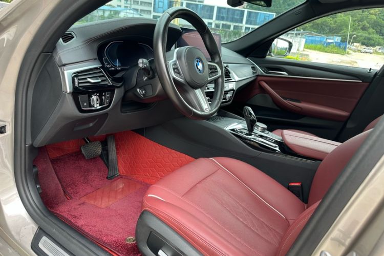 Used BMW 5 Series New Energy 2022 Restyled 535Le M Sport Package Left Front Seat