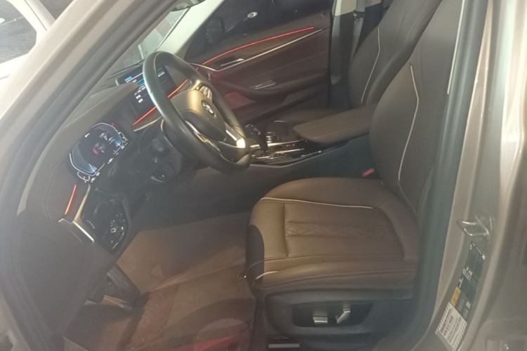 Used BMW 5 Series New Energy 2022 Second Facelift 535Le Luxury Package Left Front Seat