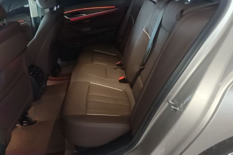 Used BMW 5 Series New Energy 2022 Second Facelift 535Le Luxury Package Left Rear Seat