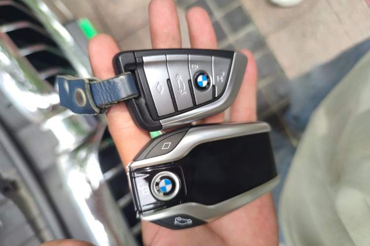 Used BMW 5 Series New Energy 2022 535Le Luxury Package Vehicle Key