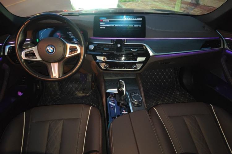 Used BMW 5 Series New Energy 2022 535Le M Sport Package Center Console