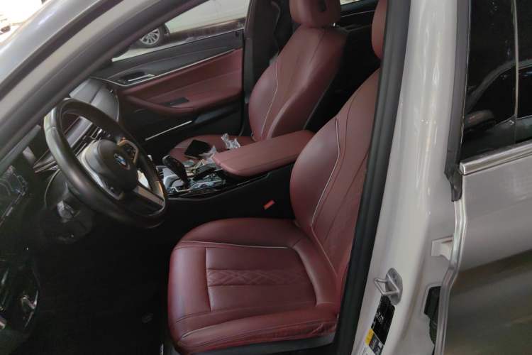 Used BMW 5 Series New Energy 2022 535Le M Sport Package Left Front Seat