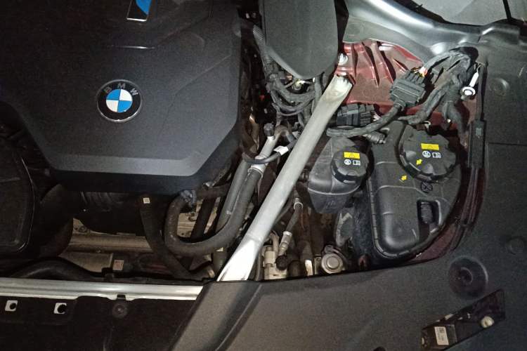 Used BMW 5 Series New Energy 2022 Second Facelift 535Le M Sport Package Engine Bay Left