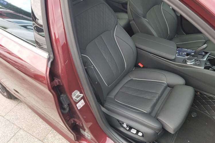 Used BMW 5 Series New Energy 2022 Revised Version 3 535Le Pioneer Edition M Sport Package Interior 9