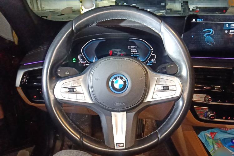 Used BMW 5 Series New Energy 2022 Second Facelift 535Le M Sport Package Steering Wheel