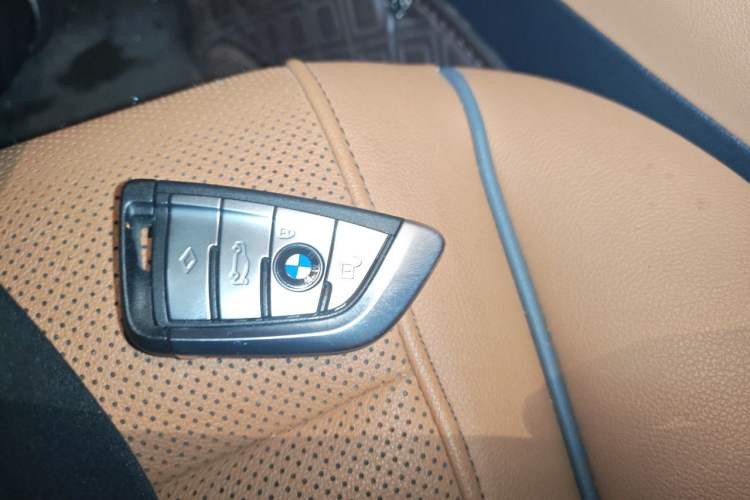 Used BMW 5 Series New Energy 2022 Second Facelift 535Le M Sport Package Vehicle Key