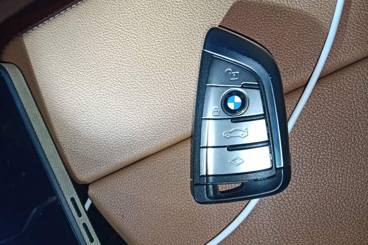Used BMW 5 Series New Energy 2022 Second Facelift 535Le M Sport Package Vehicle Key