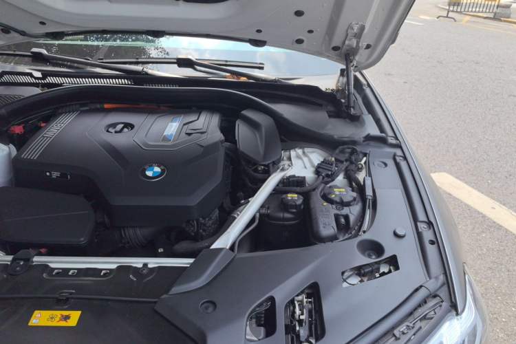 Used BMW 5 Series New Energy 2022 Second Facelift 535Le M Sport Package Engine Bay Left