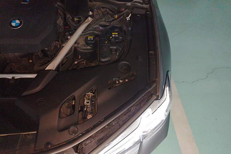 Used BMW 5 Series New Energy 2022 Updated Version 535Le Luxury Package Engine Bay Left
