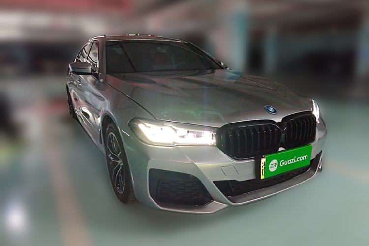 Used BMW 5 Series New Energy 2022 Updated Version 535Le Luxury Package Front Right 45 Deg