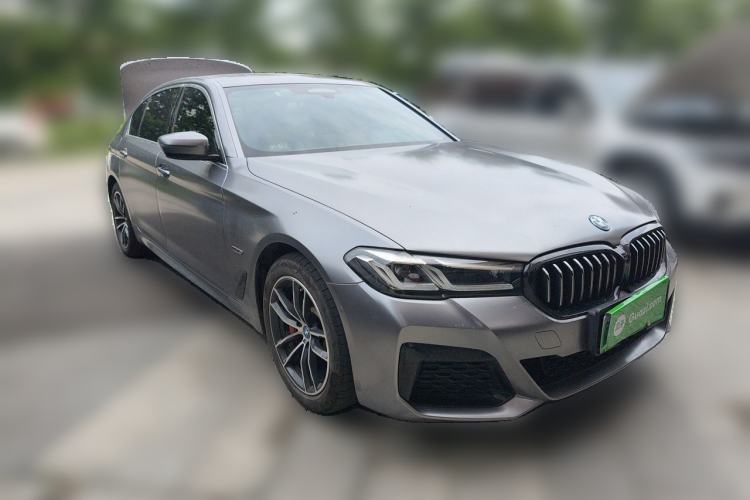 Used BMW 5 Series New Energy 2022 Second Facelift 535Le Pioneer Edition M Sport Package Front Right 45 Deg