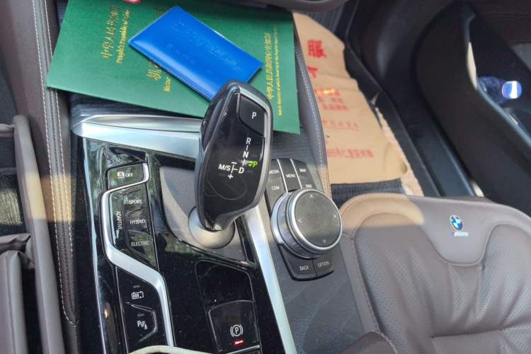 Used BMW 5 Series New Energy 2022 Second Facelift 535Le M Sport Package Gear Lever
