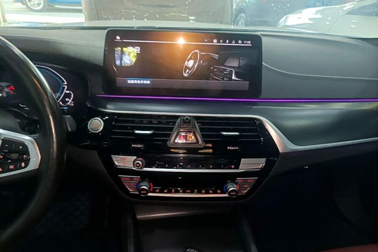 Used BMW 5 Series New Energy 2022 Second Facelift 535Le Pioneer Edition M Sport Package Audio And AC Panel