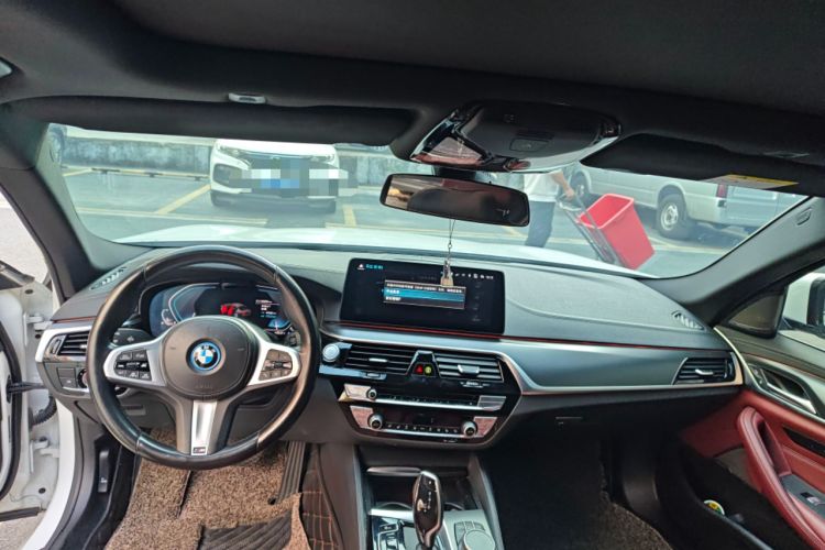 Used BMW 5 Series New Energy 2022 535Le Pioneer Edition M Sport Package Center Console