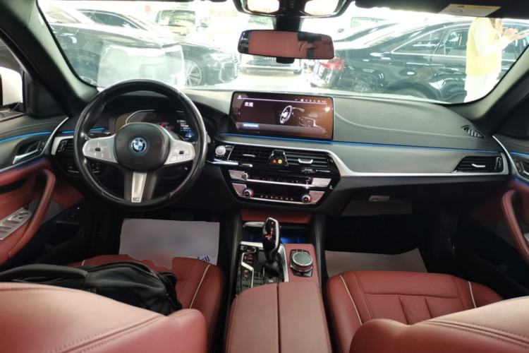 Used BMW 5 Series New Energy 2022 Second Facelift 535Le M Sport Package Center Console