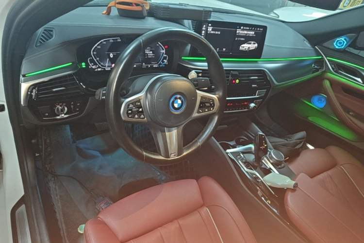 Used BMW 5 Series New Energy 2022 Restyled 535Le Pioneer Edition M Sport Package Center Console