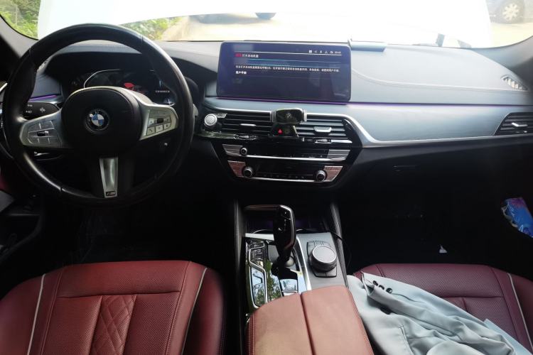 Used BMW 5 Series New Energy 2022 Second Facelift 535Le M Sport Package Center Console