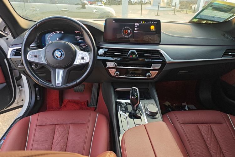 Used BMW 5 Series New Energy 2022 Second Facelift 535Le M Sport Package Center Console
