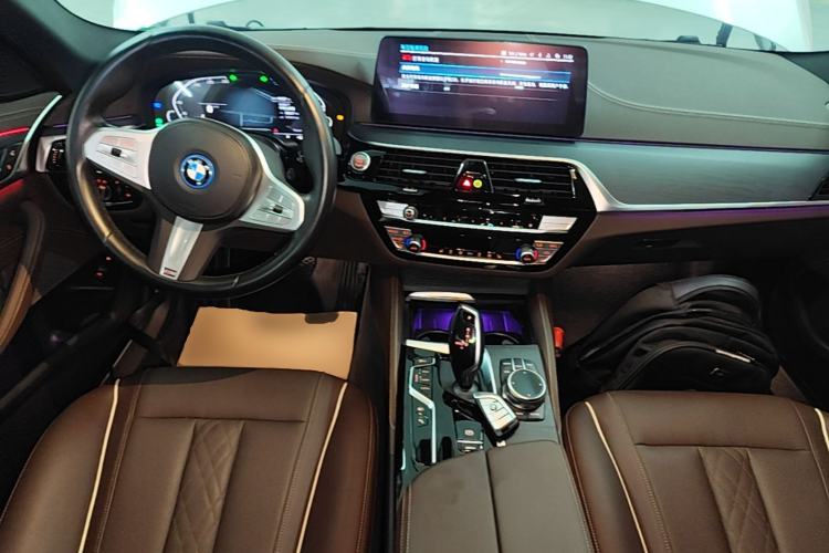 Used BMW 5 Series New Energy 2022 Second Facelift 535Le M Sport Package Center Console
