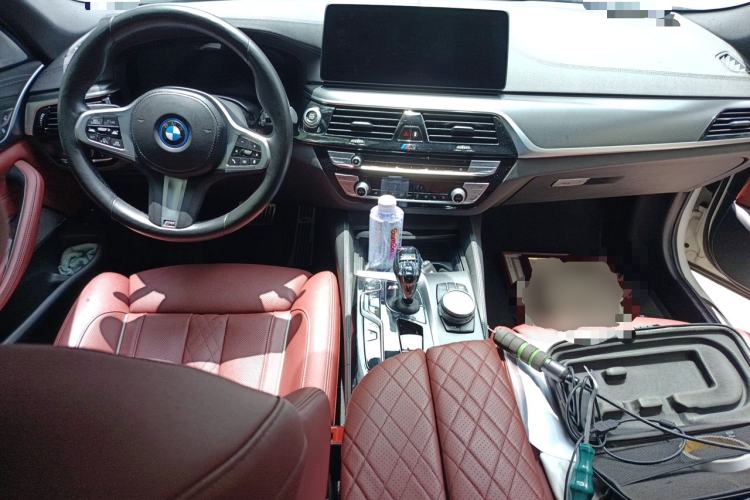 Used BMW 5 Series New Energy 2022 535Le Pioneer Edition M Sport Package Center Console