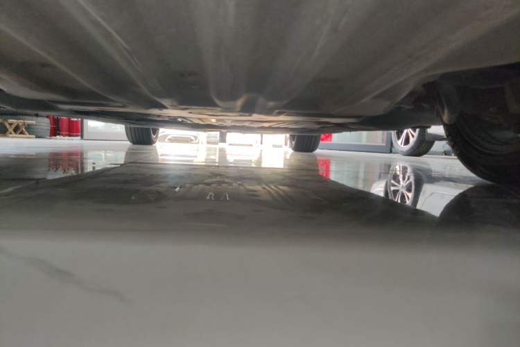 Used BMW 5 Series New Energy 2022 Restyled 535Le M Sport Package Chassis Front