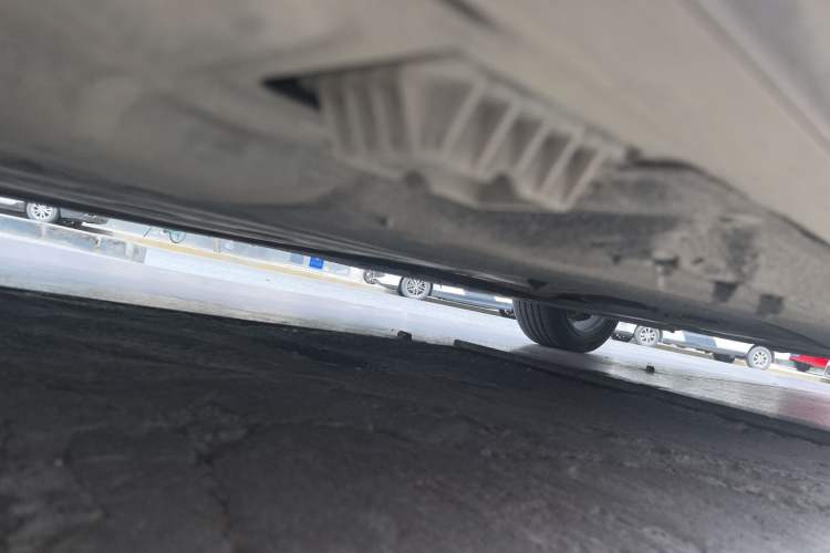 Used BMW 5 Series New Energy 2022 Restyled 535Le Pioneer Edition M Sport Package Chassis Front Left