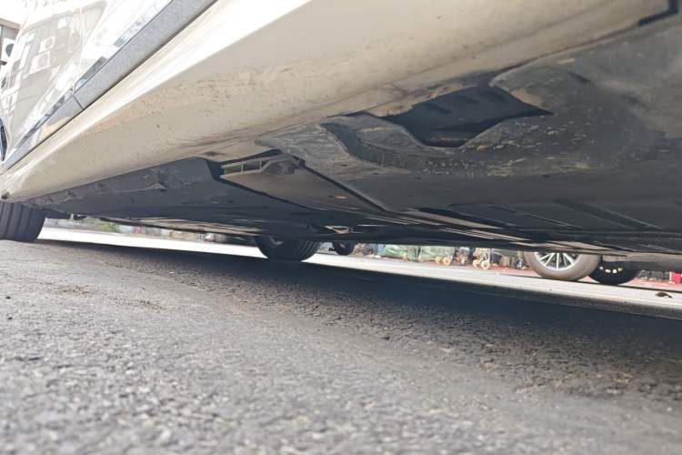 Used BMW 5 Series New Energy 2022 535Le Pioneer Edition M Sport Package Chassis Rear Left