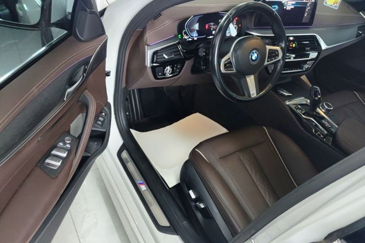 Used BMW 5 Series New Energy 2022 Restyled 535Le M Sport Package Driver Seat