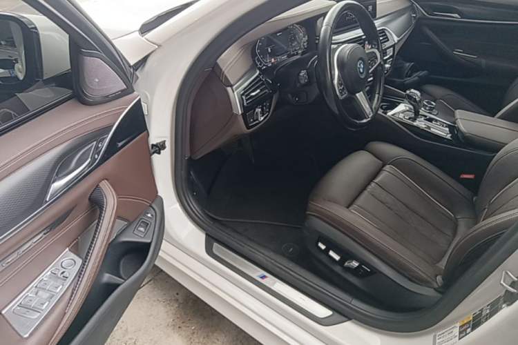 Used BMW 5 Series New Energy 2022 Second Facelift 535Le Pioneer Edition M Sport Package Driver Seat