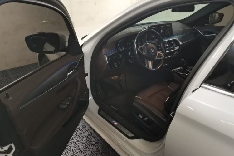 Used BMW 5 Series New Energy 2022 Restyled 535Le M Sport Package Driver Seat