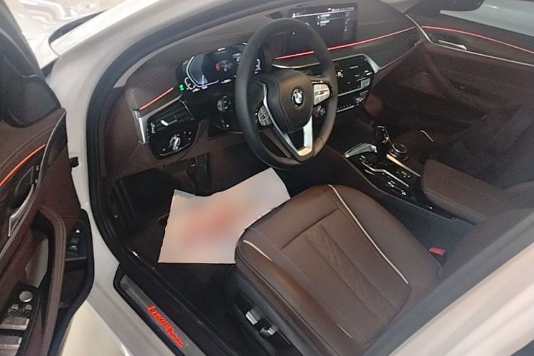 Used BMW 5 Series New Energy 2022 Updated Version 535Le Luxury Package Driver Seat