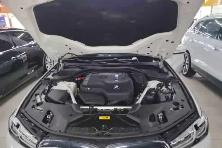 Used BMW 5 Series New Energy 2022 Restyled 535Le M Sport Package Engine Bay