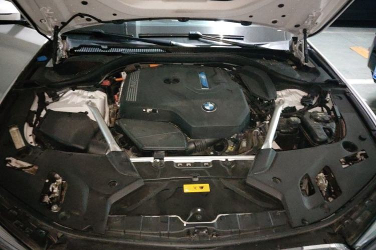 Used BMW 5 Series New Energy 2022 Second Facelift 535Le Pioneer Edition M Sport Package Engine Bay