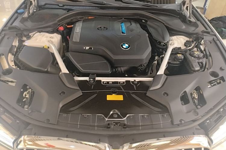 Used BMW 5 Series New Energy 2022 Second Facelift 535Le Pioneer Edition M Sport Package Engine Bay