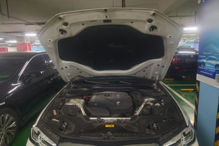 Used BMW 5 Series New Energy 2022 Updated Version 535Le Luxury Package Engine Bay