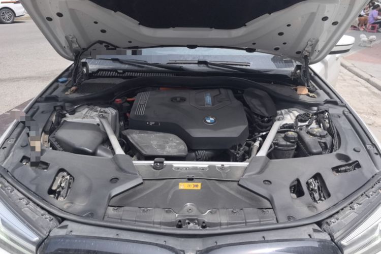 Used BMW 5 Series New Energy 2022 Restyled 535Le Pioneer Edition M Sport Package Engine Bay