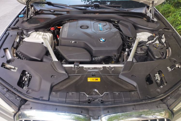 Used BMW 5 Series New Energy 2022 Second Facelift 535Le M Sport Package Engine Bay